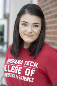 Headshot of Julia Everett